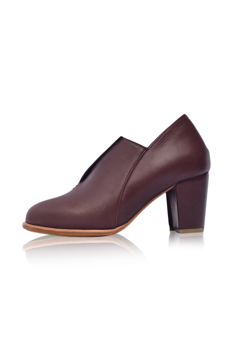 Below ankle booties top
