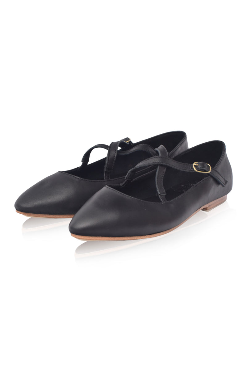 Bella Vita Criss Cross Pointy Toe Flats (Sz. 9, 10 & 10.5)