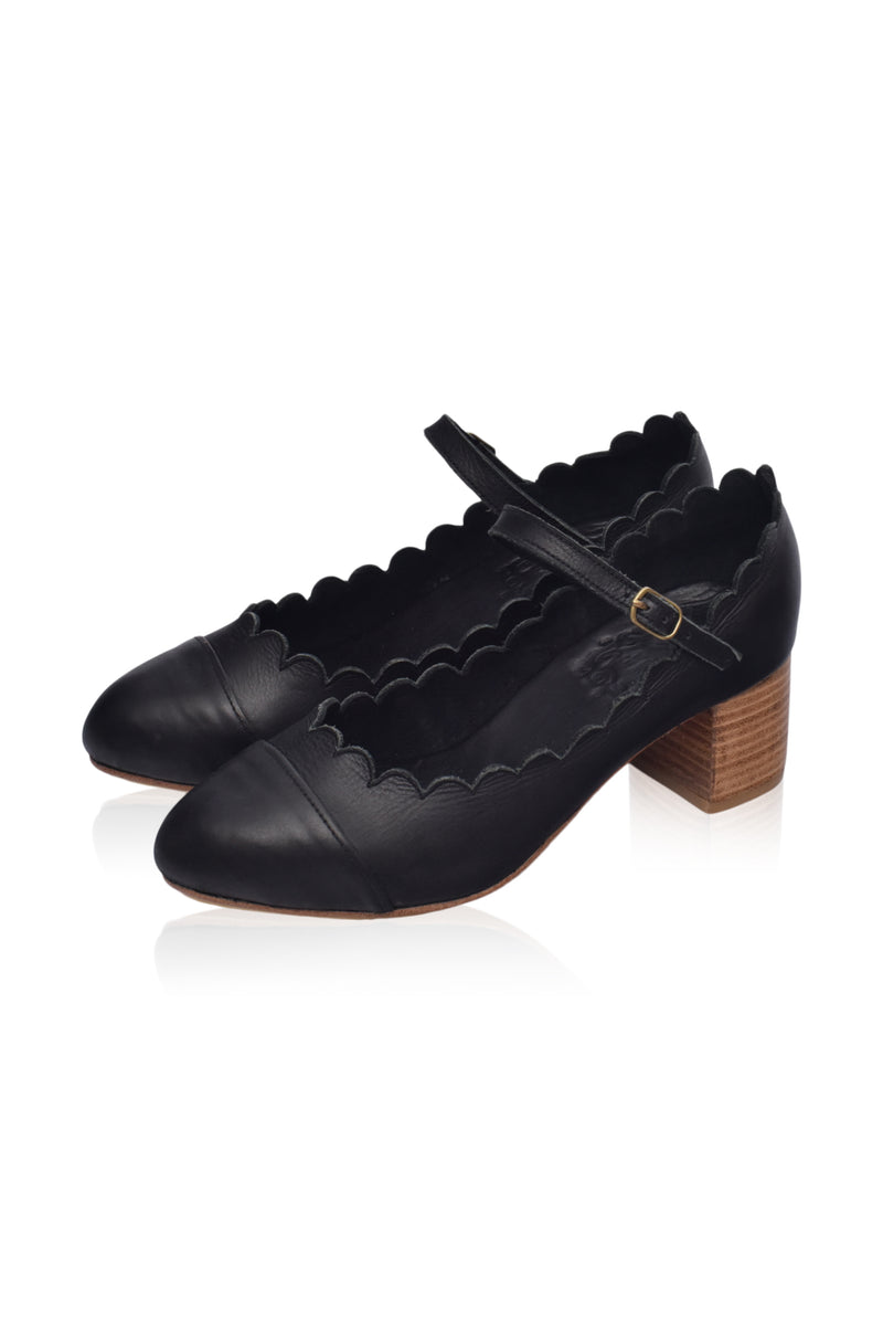 Bonita Mary Jane Leather Heels (Sz. 13)