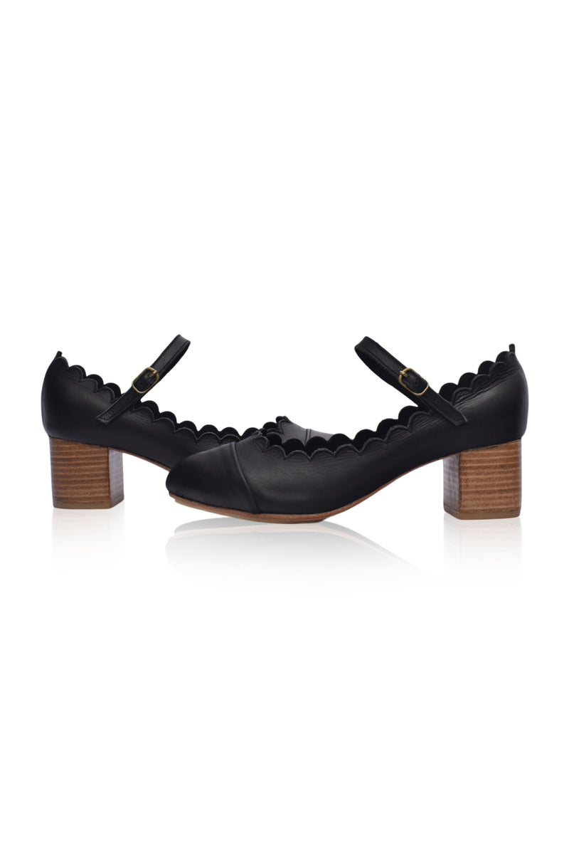 Bonita Mary Jane Leather Heels (Sz. 13)