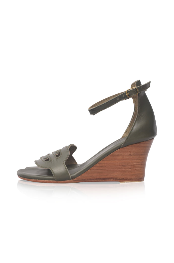 Leather wedge sandals, with adjustable buckle — handmade by Bali ELF