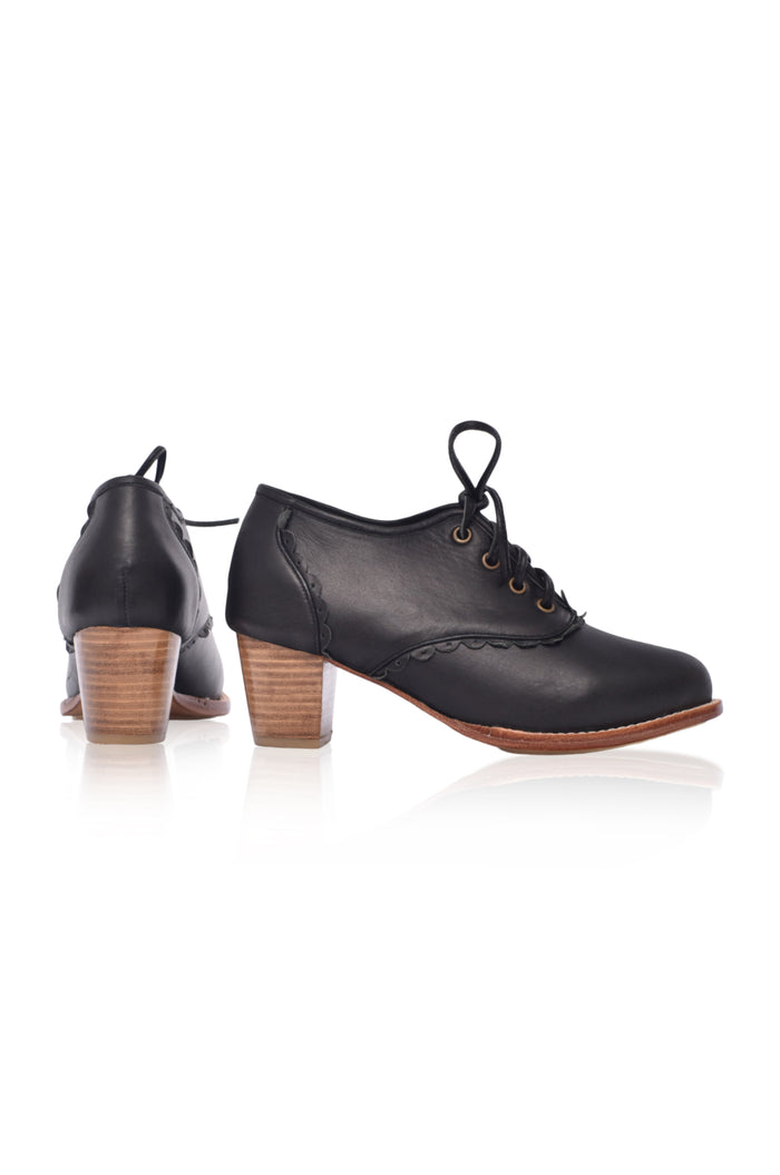 Lace Oxford 5 cm Heels (Sz. 11)