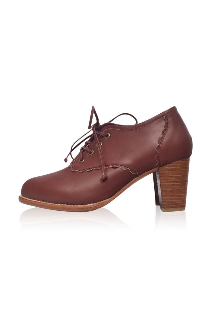 Lace Oxford Heels (*Sz. 8.5)
