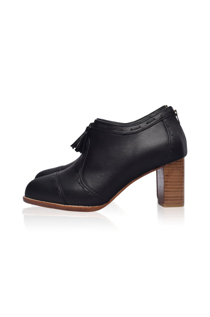 Sensational Leather Booties (Sz. 7)