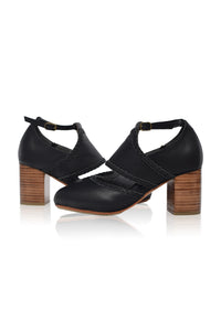 Serenity Leather Heels (Sz. 7.5)