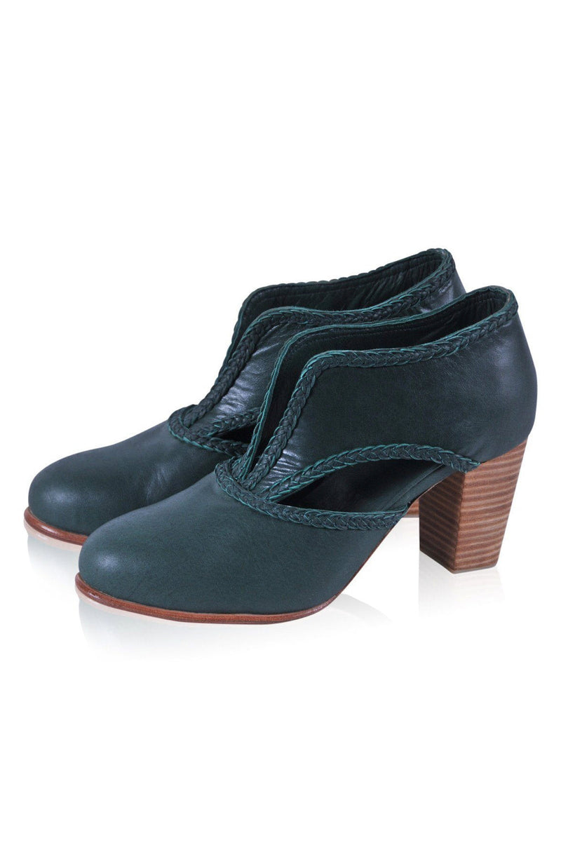 Spirit Walker Booties (Sz. 5 & 10)