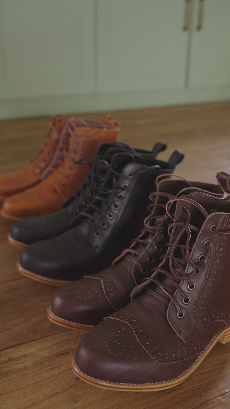 Salstice Brogue Leather Boots
