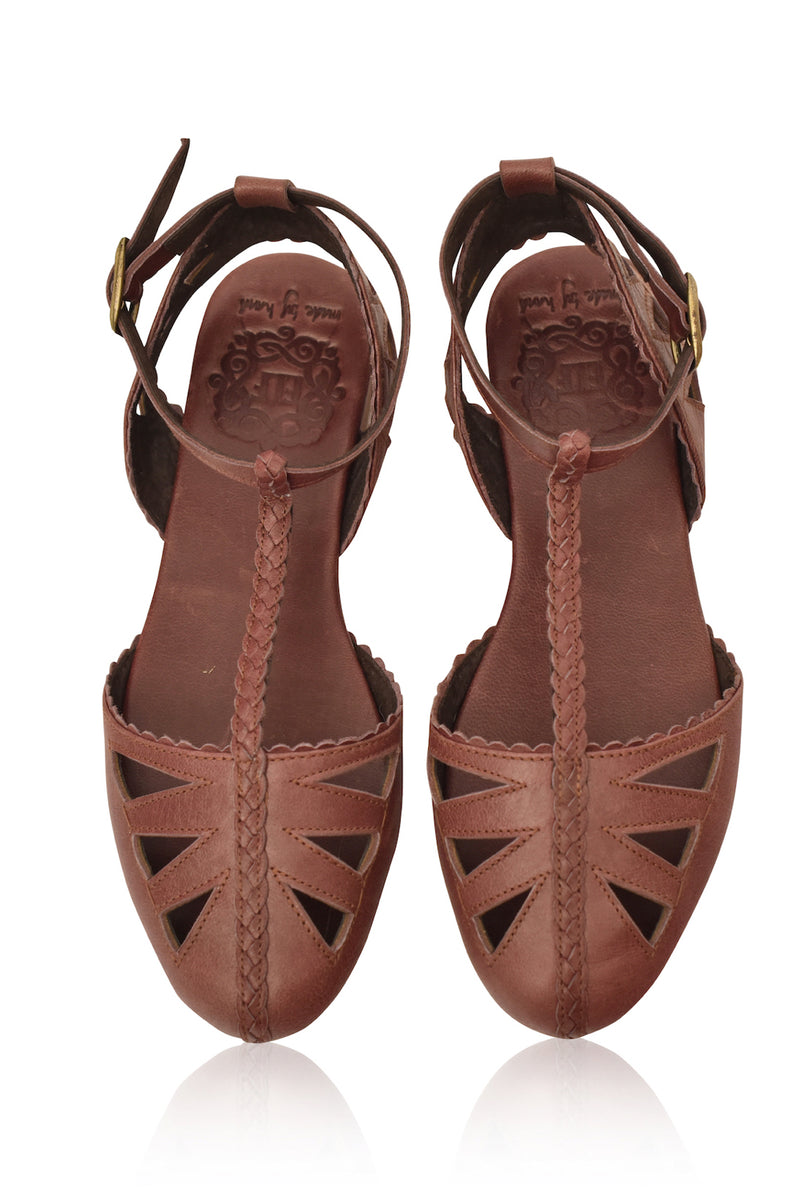 Bounty T-strap Leather Sandals