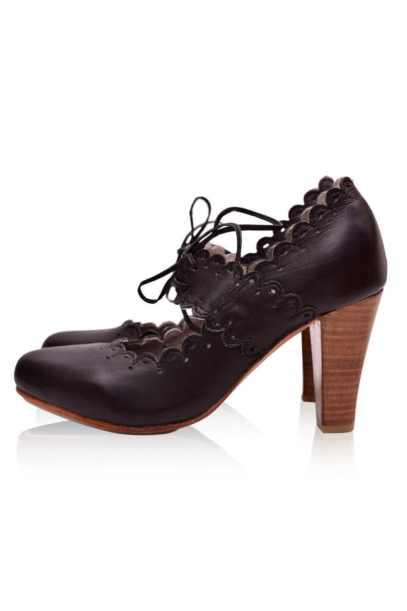 Paradise Bird Leather (Sz. 4.5, 9.5 & 10)